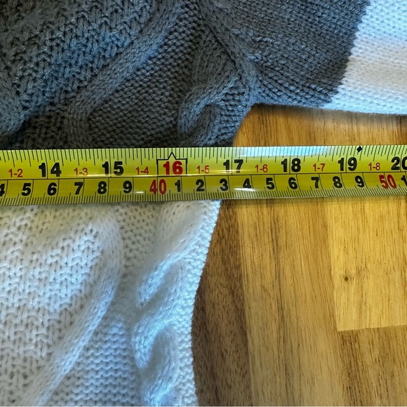 Chicago Colorblock Gray Tritone Button Up‎ Grampa Cardigan Sweater sz M - Picture 9 of 11